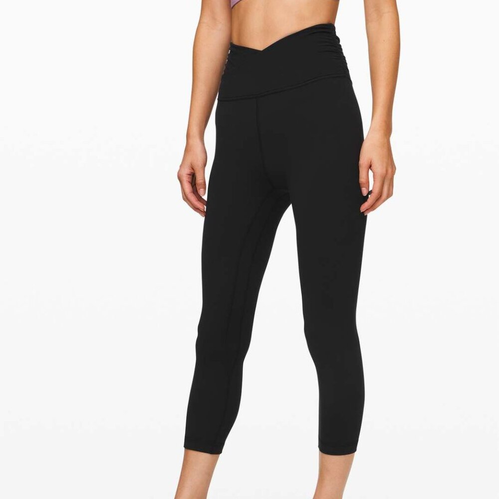 Lululemon Align Crop 21" *Cross Waist Black size 4